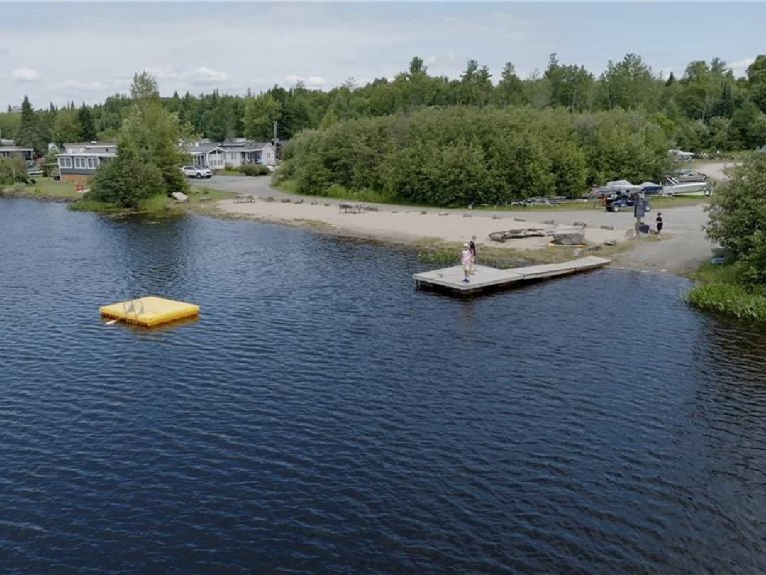 85 HUTCHINSON BEACH Road Unit# B56, Deer Lake