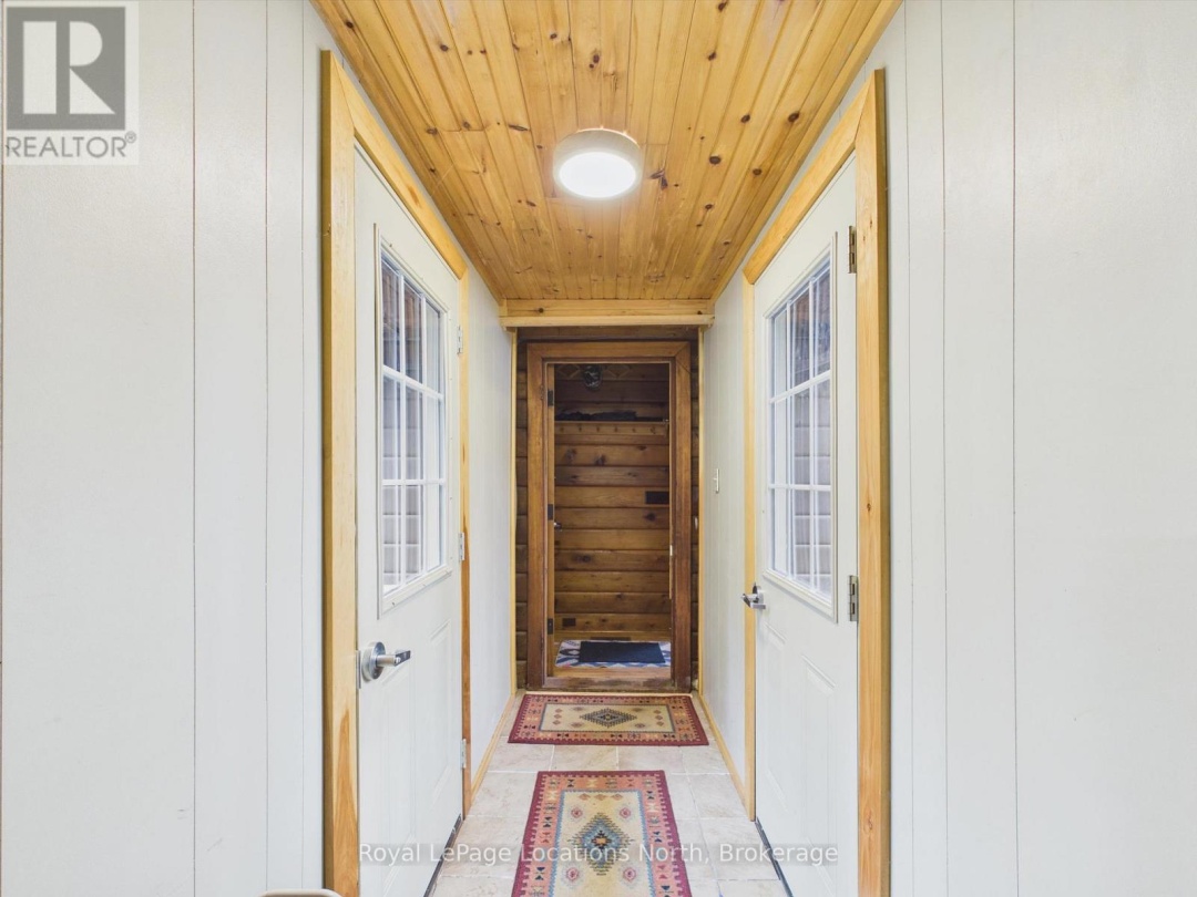 1027 SCOTT LANE, Oxbow Lake