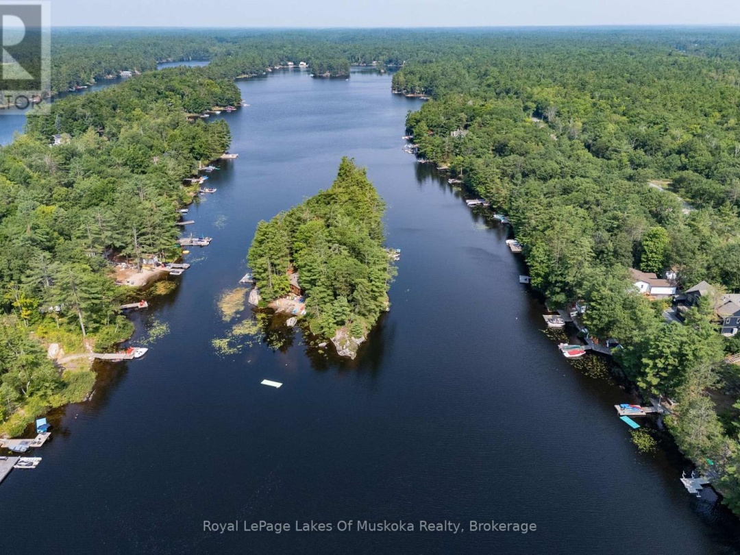 49 PINETREE ROAD, Loon Lake