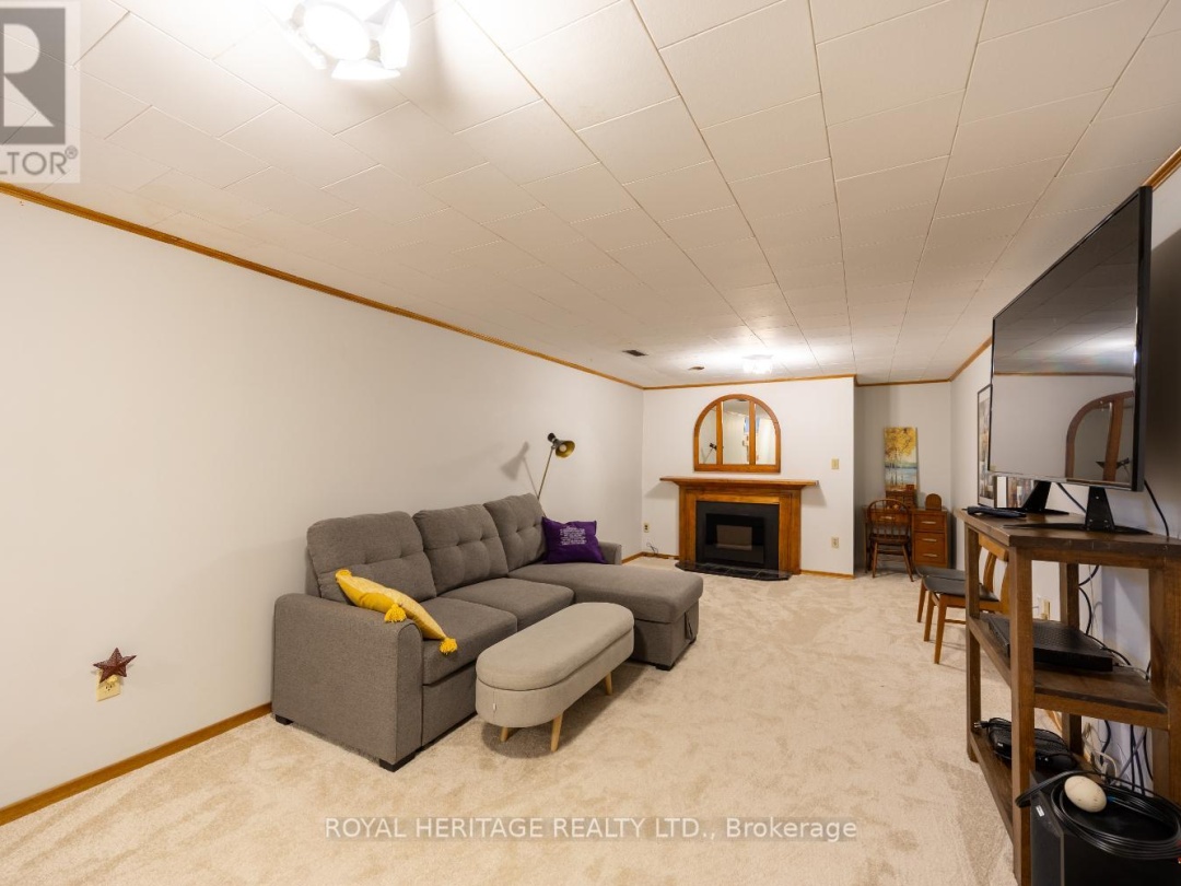 116 BEACH ROAD, Kawartha Lakes (Ops)