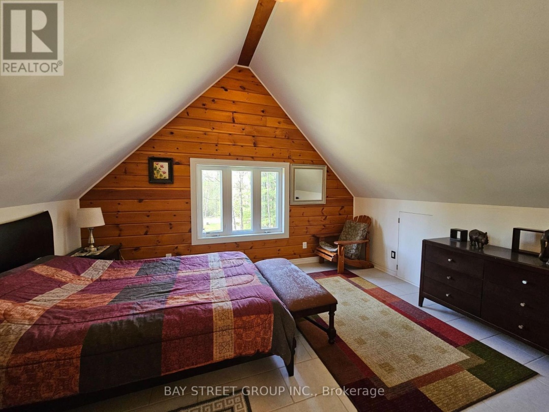1032 SPRING LAKE ROAD, Bracebridge (Draper)