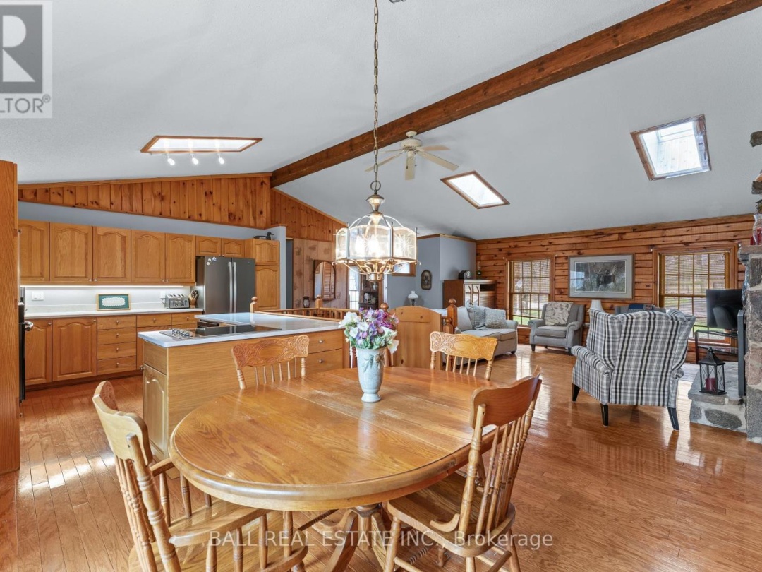 48 STANLEY DRIVE, Kawartha Lakes (Fenelon Falls)