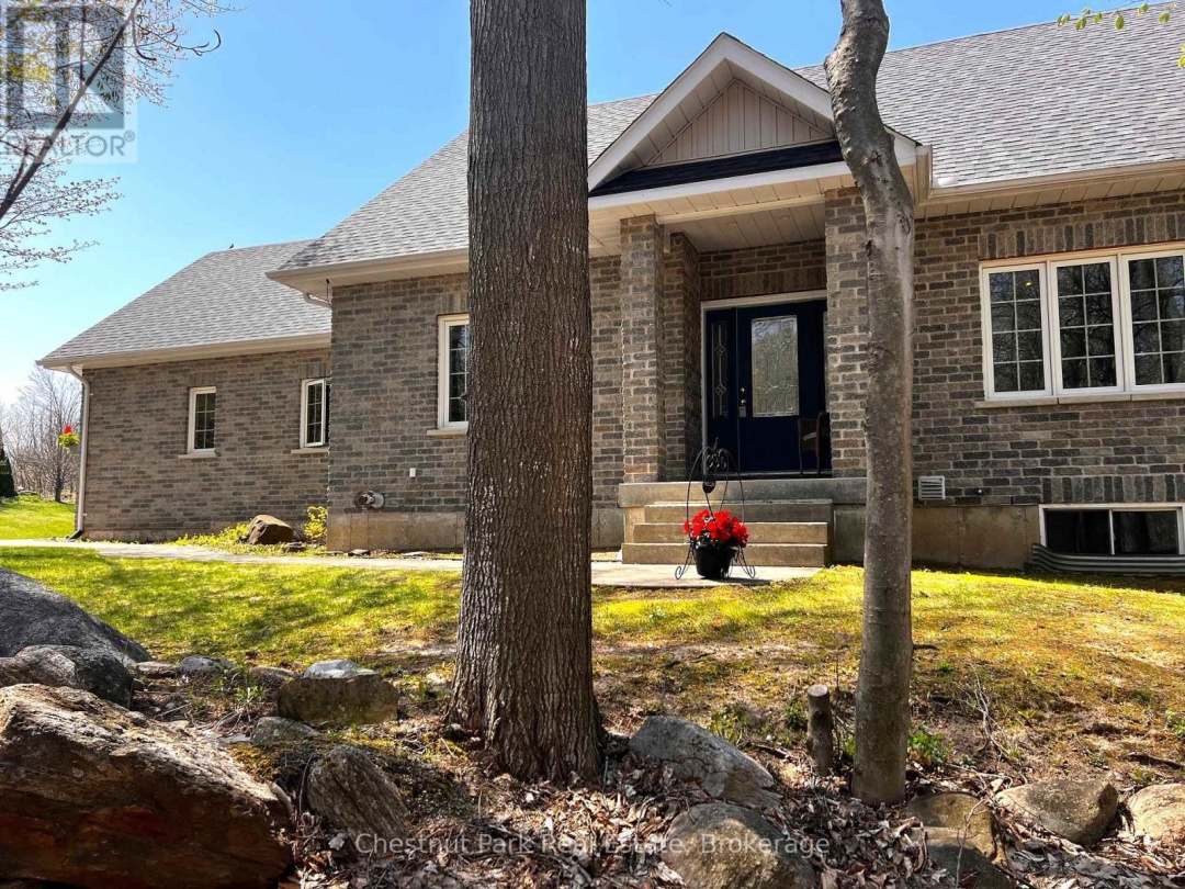 28 BOYD CRESCENT, Oro-Medonte (Moonstone)