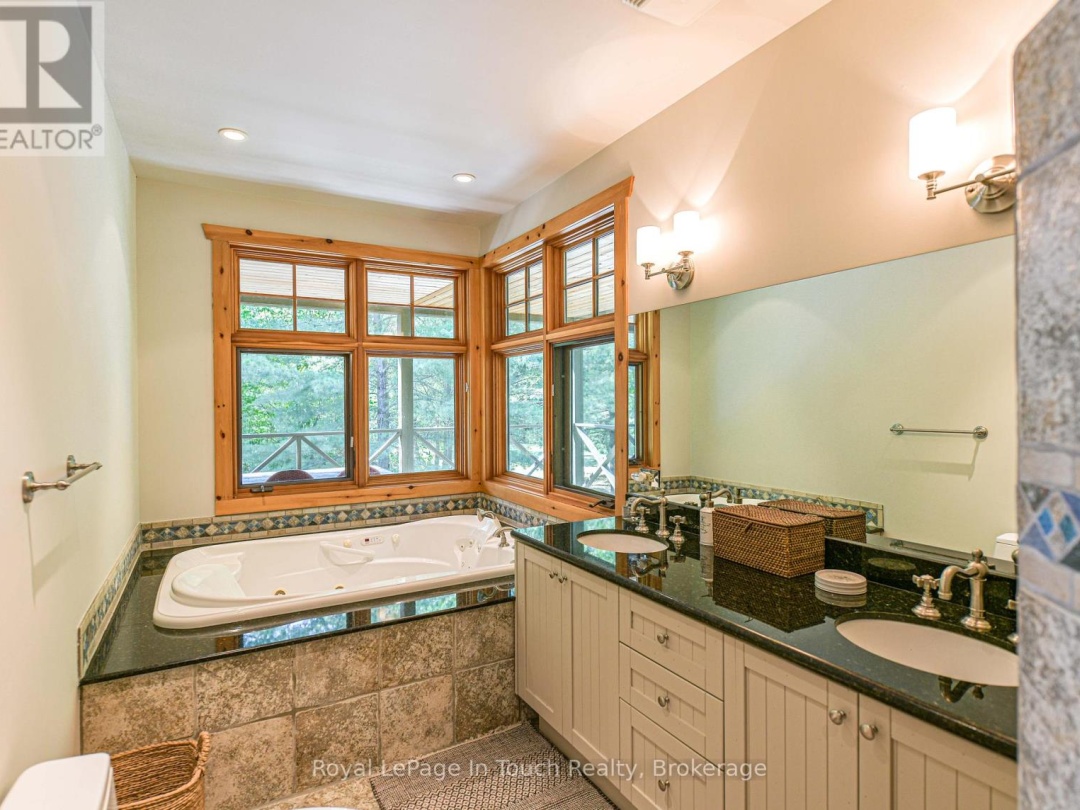 4 IS 2075 ARTHUR ISLAND, GEORGIAN BAY, 
