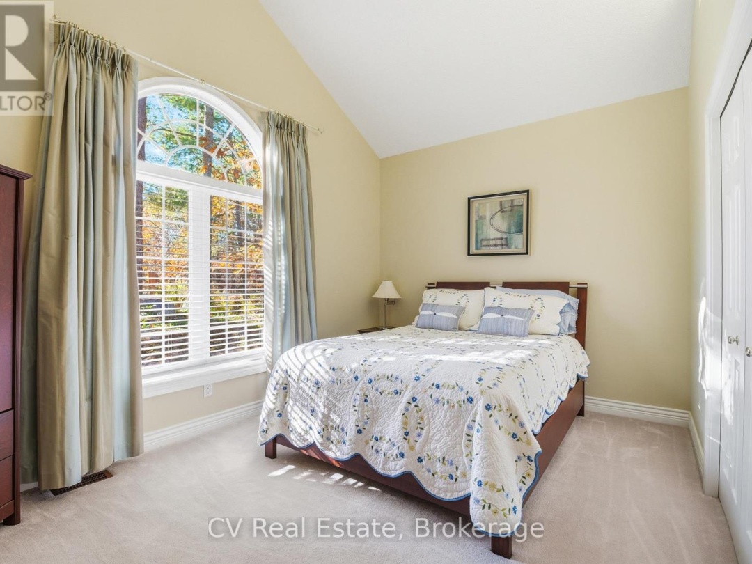 1060 S SUNSET BAY RD, Lake Muskoka