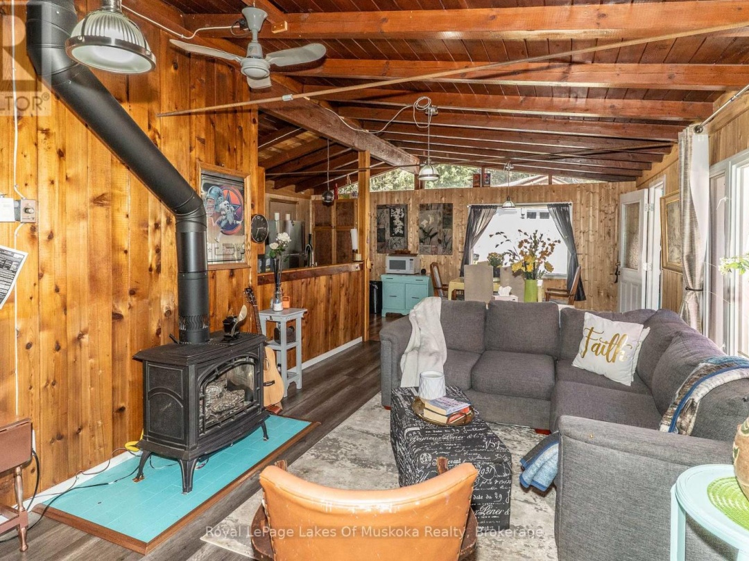 35 BRENNAN CIRCLE, Lake Vernon