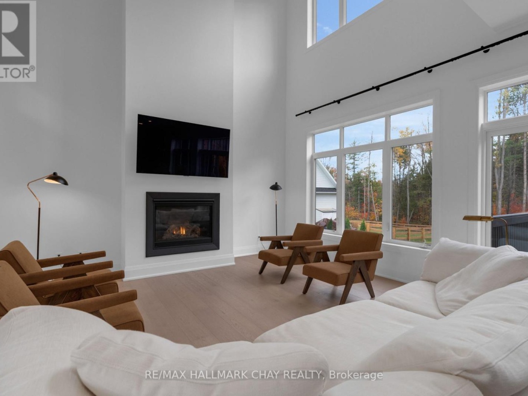 72 GEORGIAN GRANDE DRIVE, 