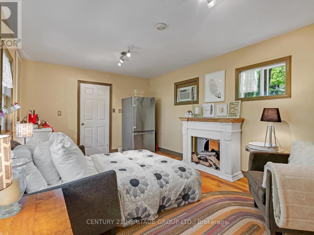 46 GODDARD CRESCENT, 