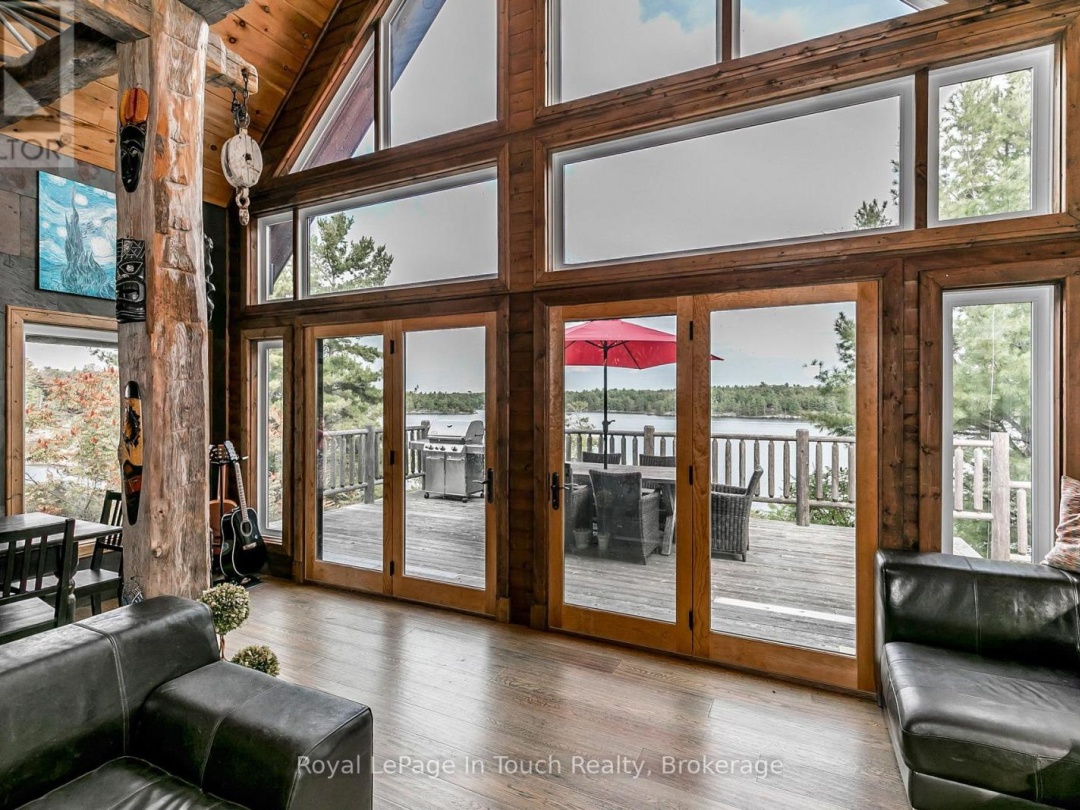8 B686 DERBYSHIRE, Georgian Bay