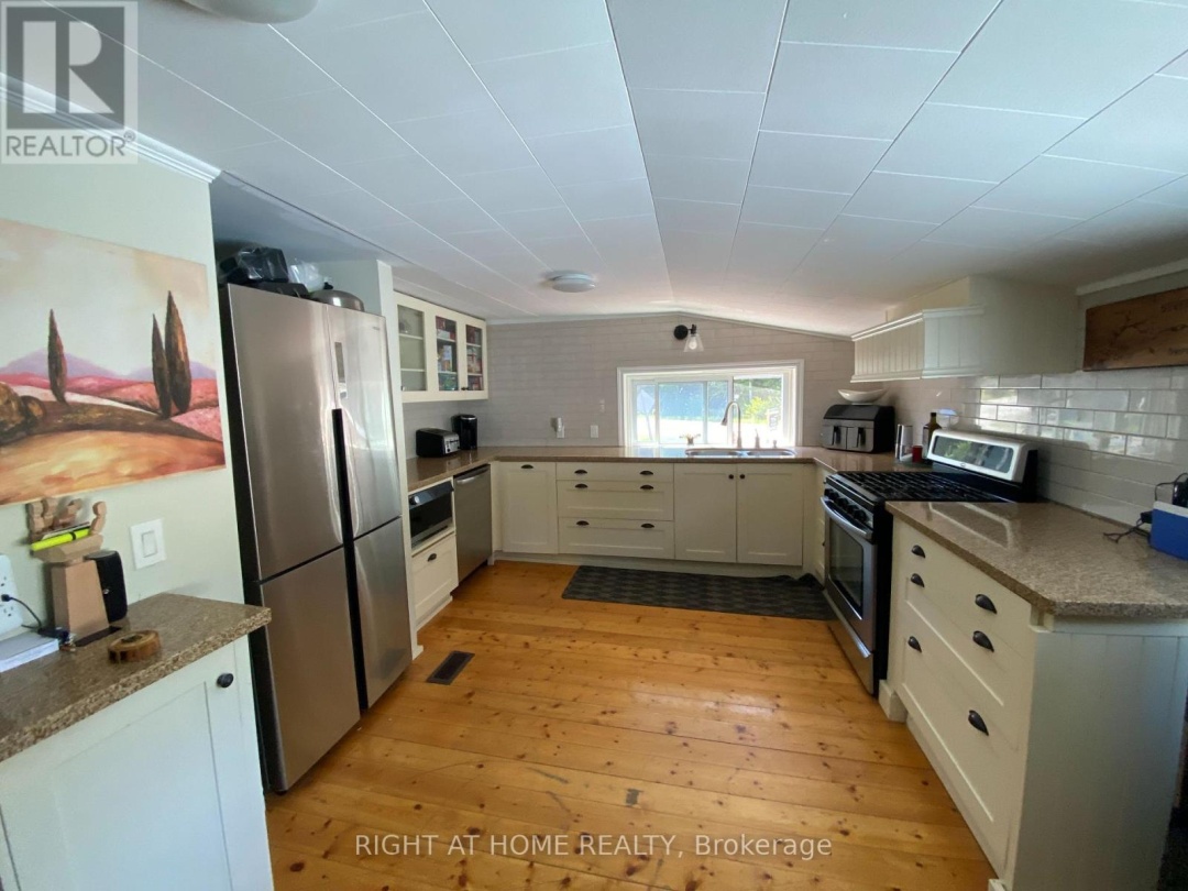 1725 EARL HAID AVENUE, Severn River