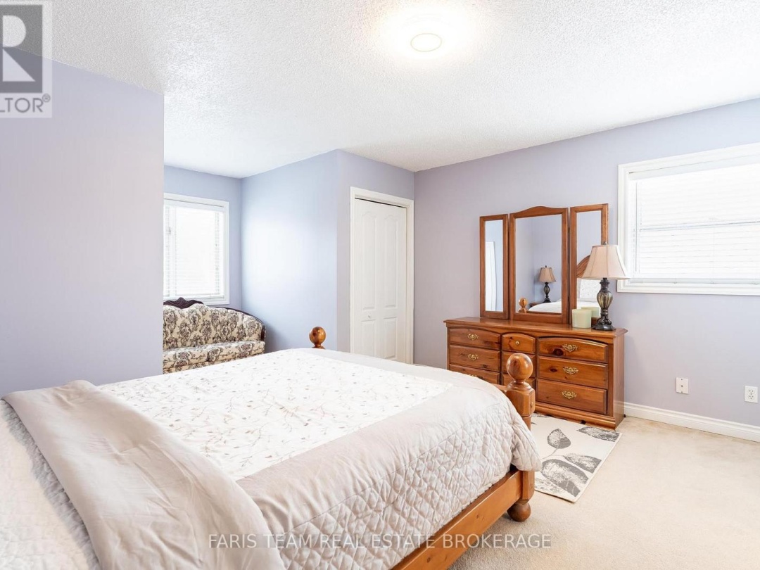2104 NEWTON STREET, Tay