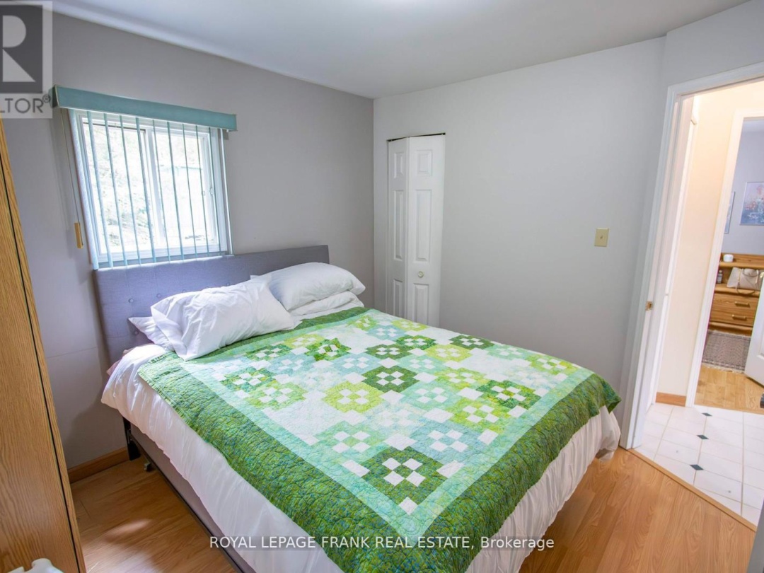 1070 TOWERING OAKS TRAIL, 