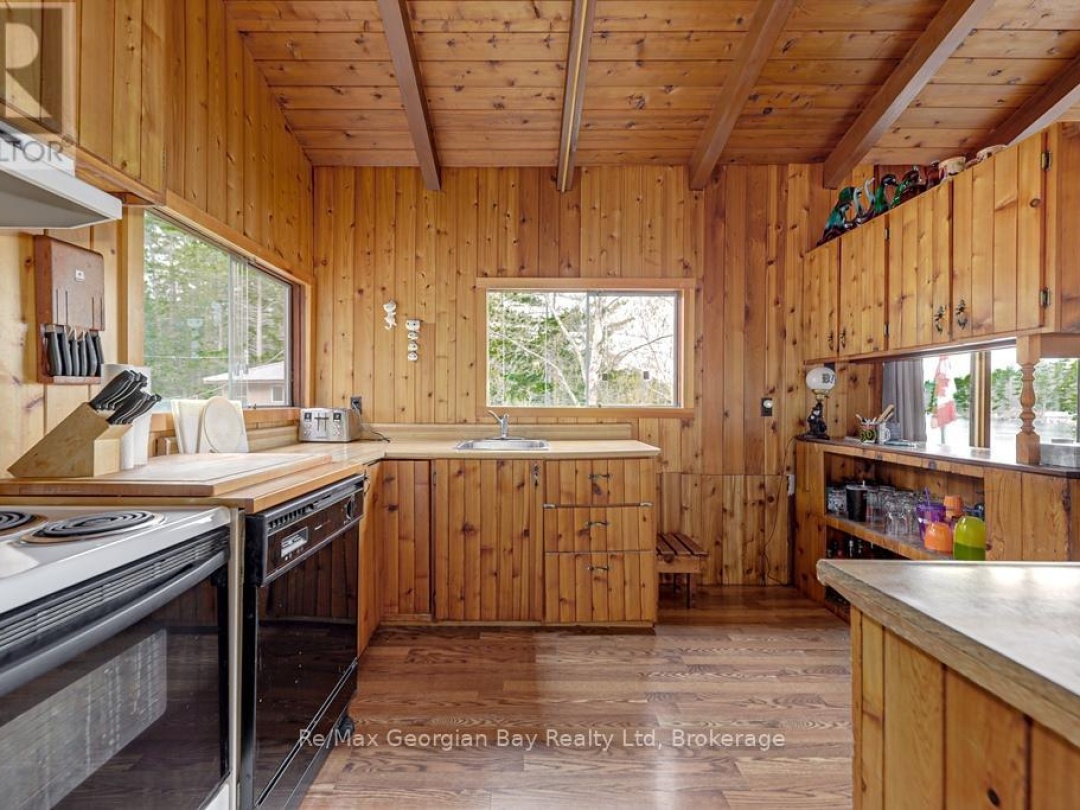 15SR405 SEVERN RIVER SHORE, Severn River