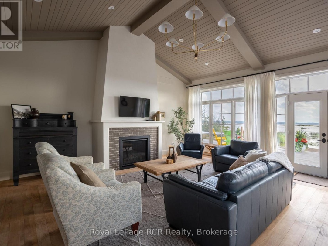 101 EVERGREEN LANE, Georgian Bay