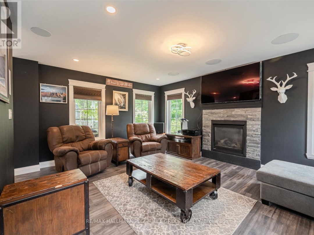 2638 Grand Tamarack Crescent, Severn