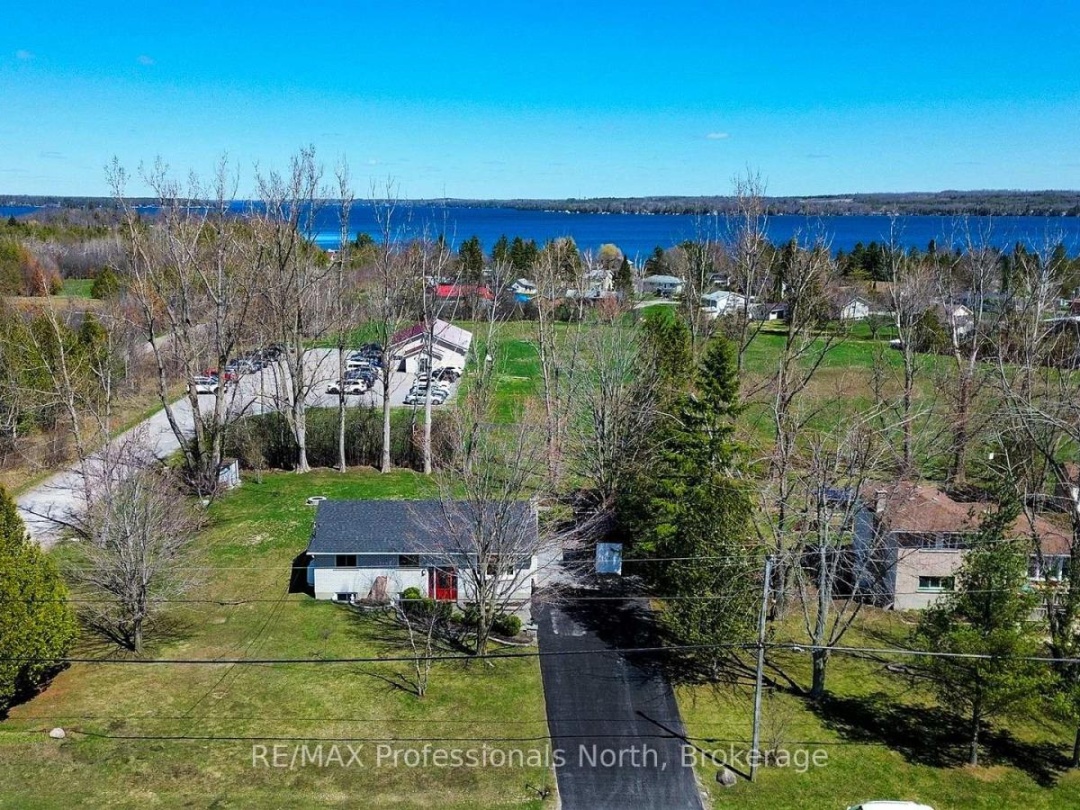 111 ANDERSON DRIVE, Kawartha Lakes (Fenelon)