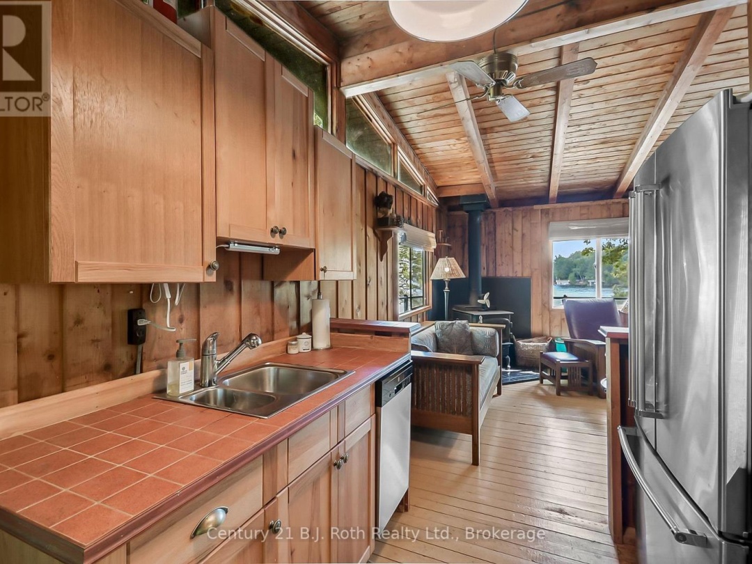520 BROWNING ISLAND, 