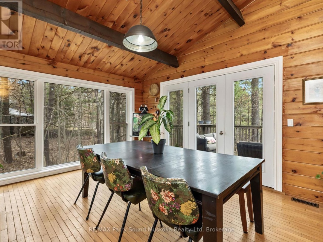 11 BRENDA AVENUE, Parry Sound