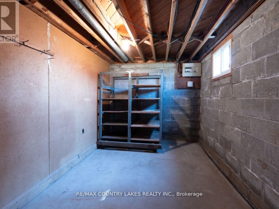 895 HIGHWAY 7 ROAD, Kawartha Lakes (Oakwood)