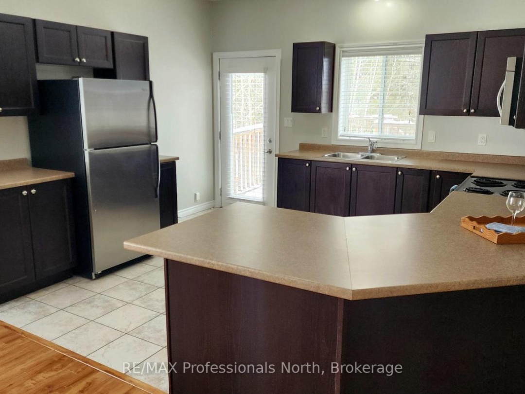33 GOODWIN DRIVE, Huntsville (Chaffey)