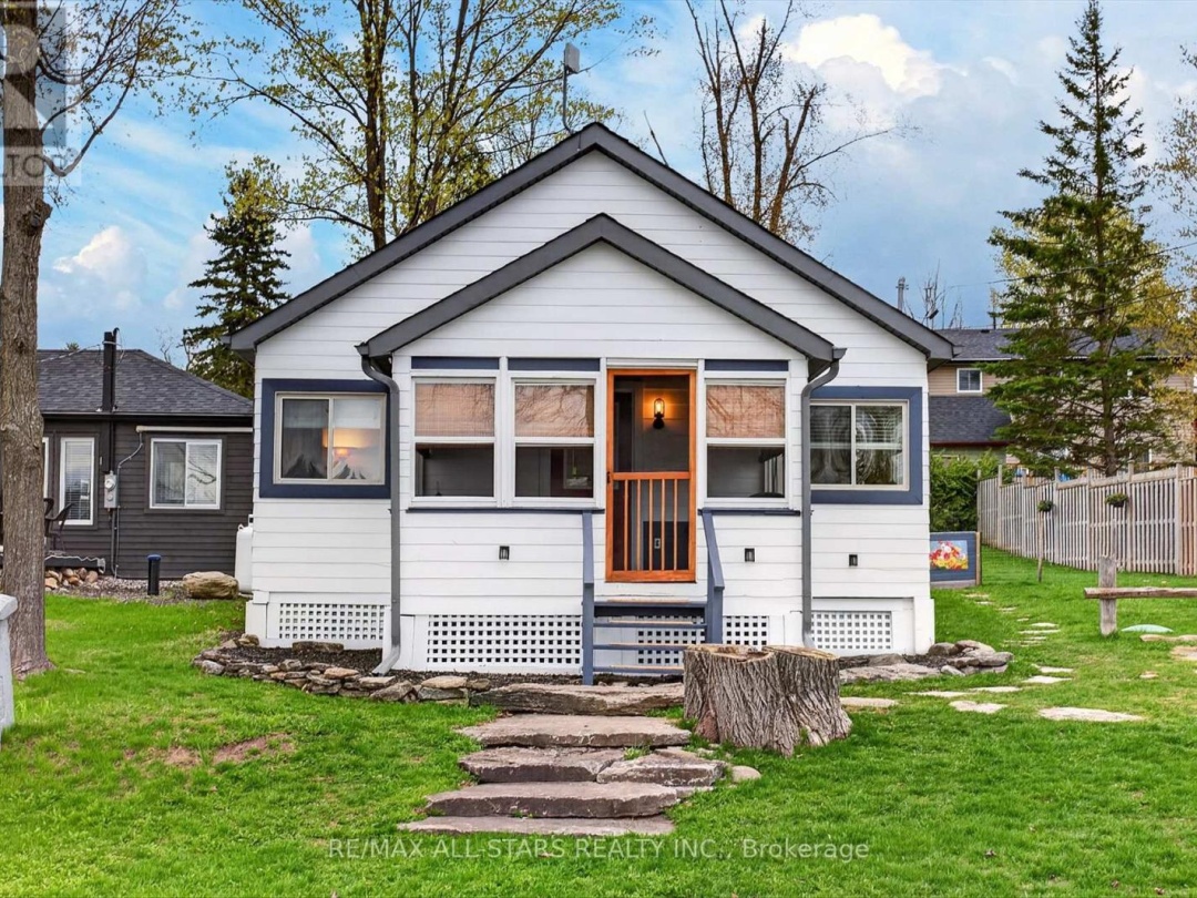 2 ELDER STREET, Sturgeon Lake