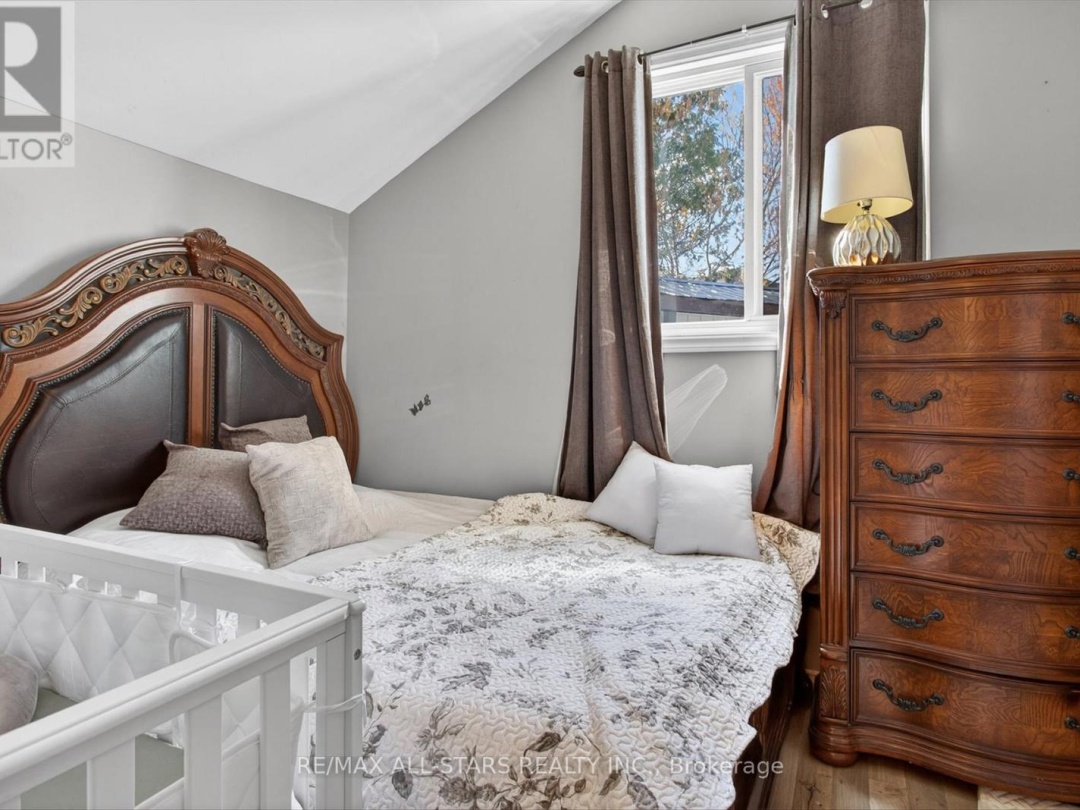 28 PRINCE STREET W, Kawartha Lakes (Bobcaygeon)