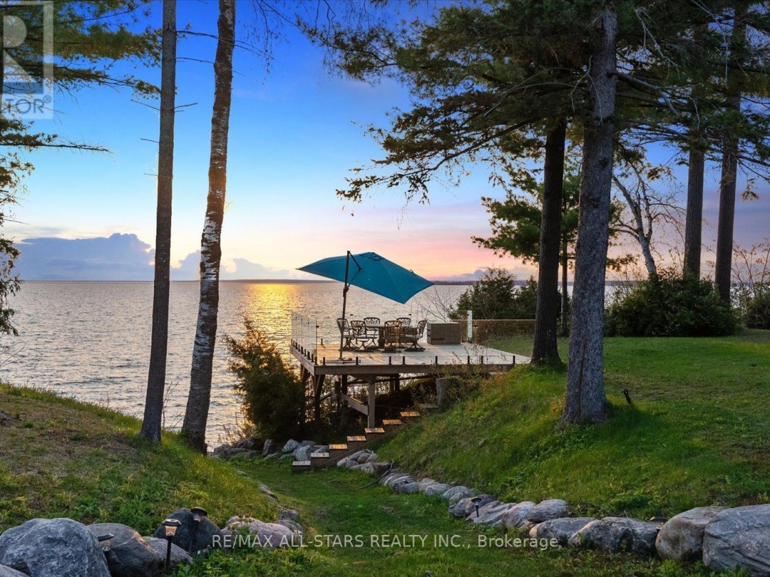 27440 CEDARHURST BEACH ROAD, Lake Simcoe
