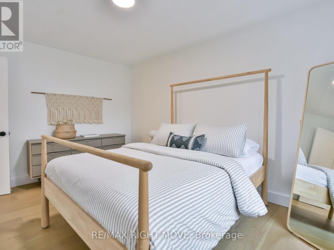 407 BAY STREET, Orillia