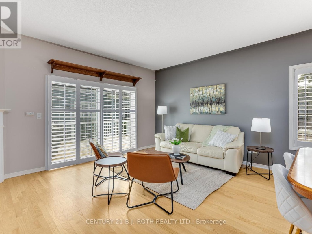 3327 SUMMERHILL WAY N, 