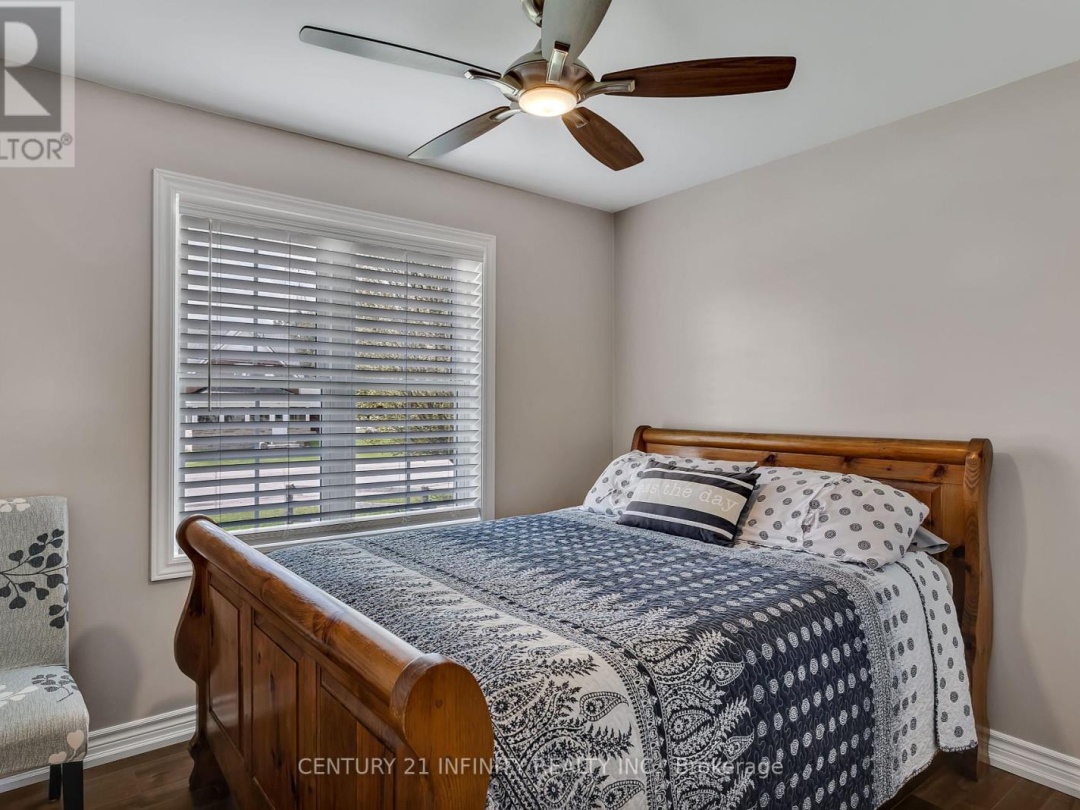 240 Burnt River Road, Kawartha Lakes (Somerville)
