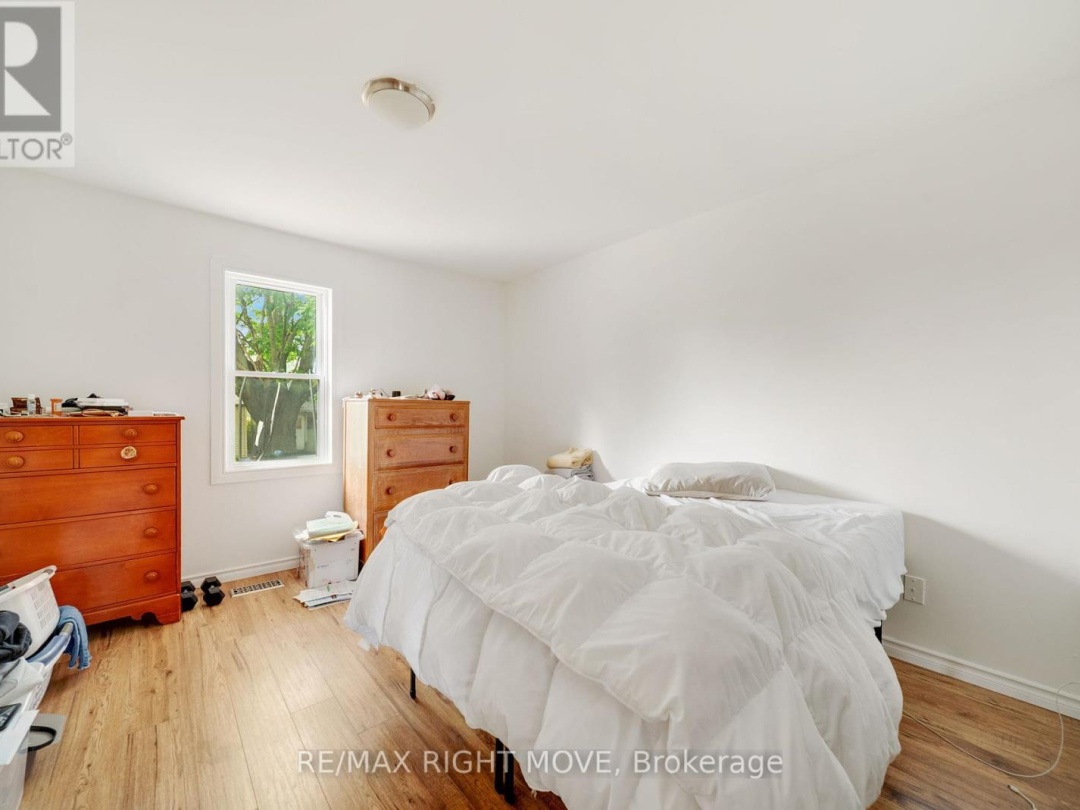 2639 EGO SIDE ROAD, 