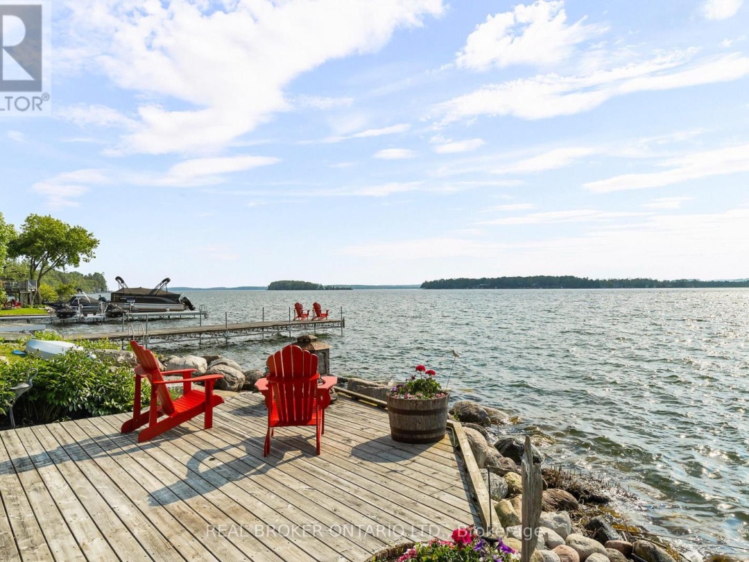 99 CREIGHTON STREET, Lake Simcoe