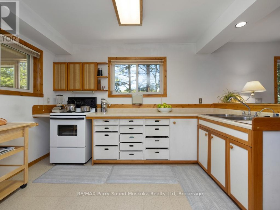 14 BURNEGIE LANE, Otter Lake