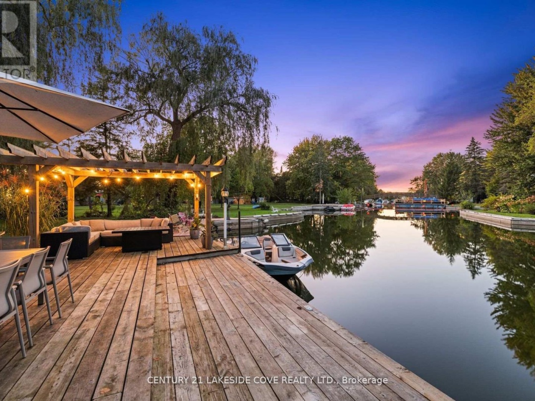 27 POPLAR CRESCENT W, Lake Simcoe