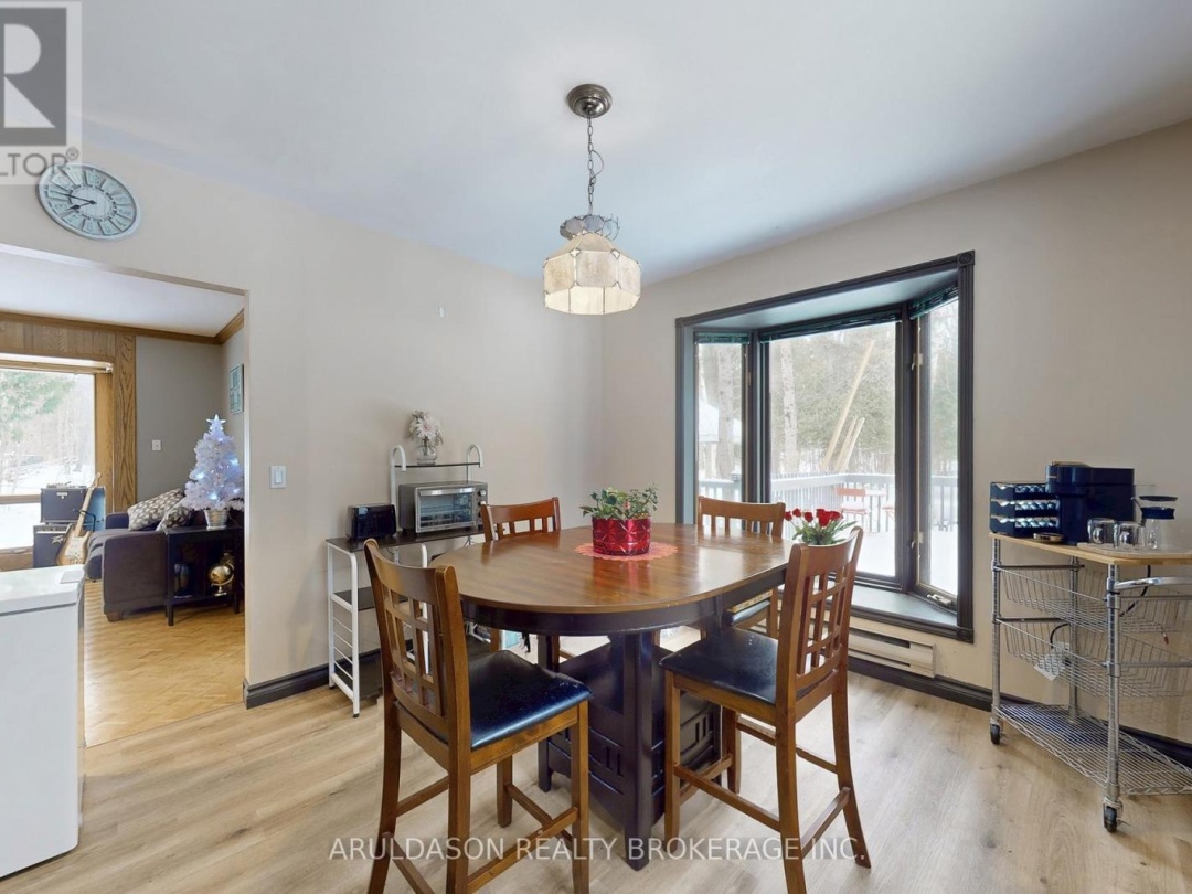 1208 BIRCHCLIFFE CRESCENT, Severn