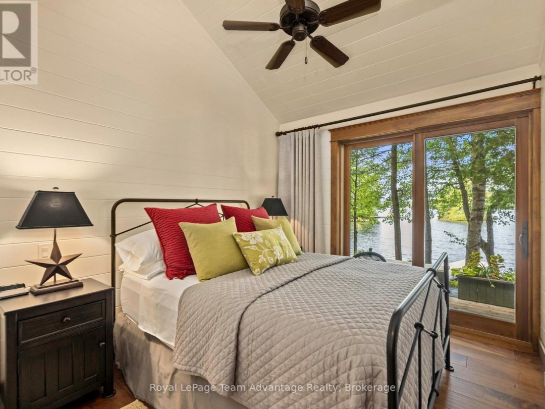 5 FALLINGVIEW TRAIL, 