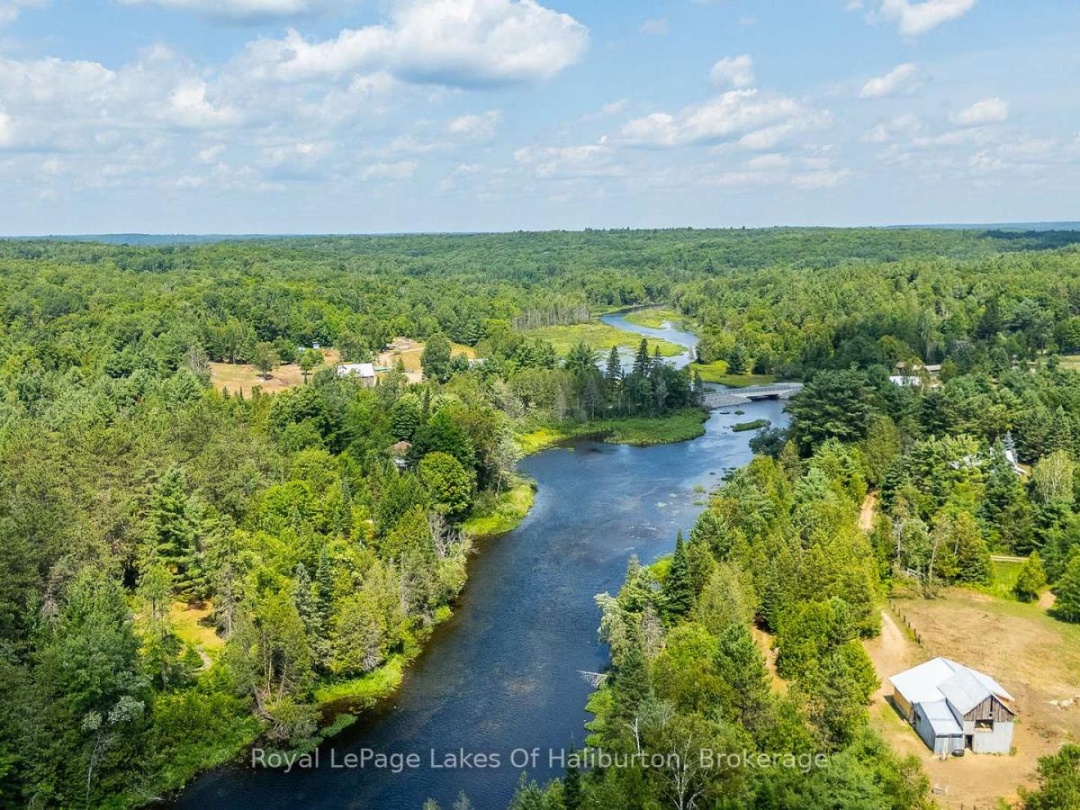 1030 SAWDUST ROAD N, 