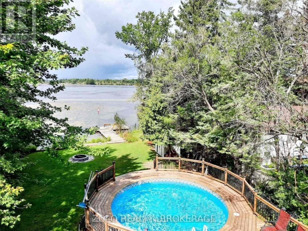 1389 PORTAGE ROAD, Mitchell Lake