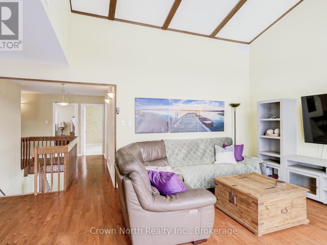 39 TURTLE PATH, Lake Simcoe