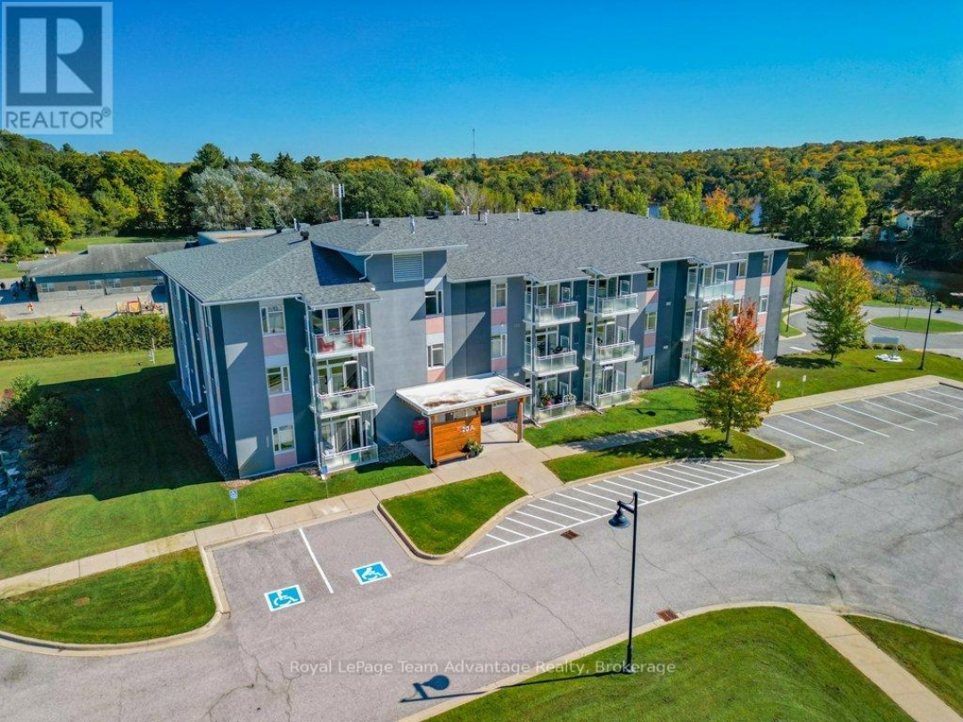 203 - 20A SILVER BIRCH COURT,