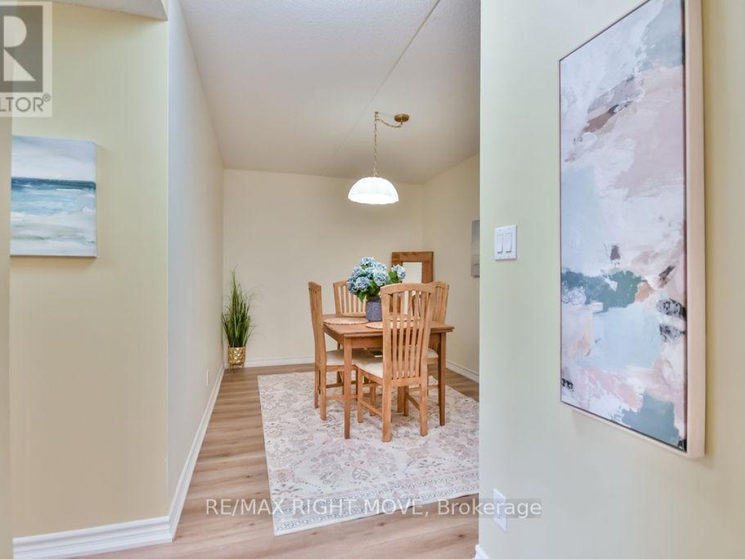 313 - 486 LACLIE STREET, 