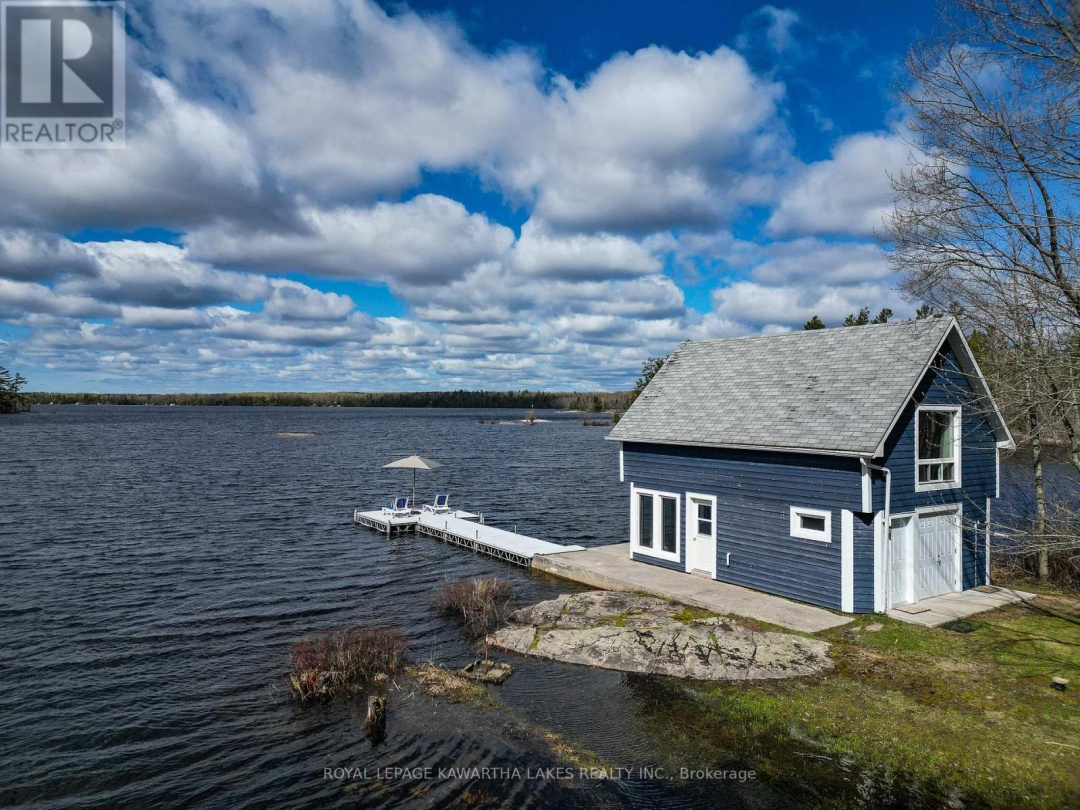 11 WOODWORTH DRIVE, Four Mile Lake