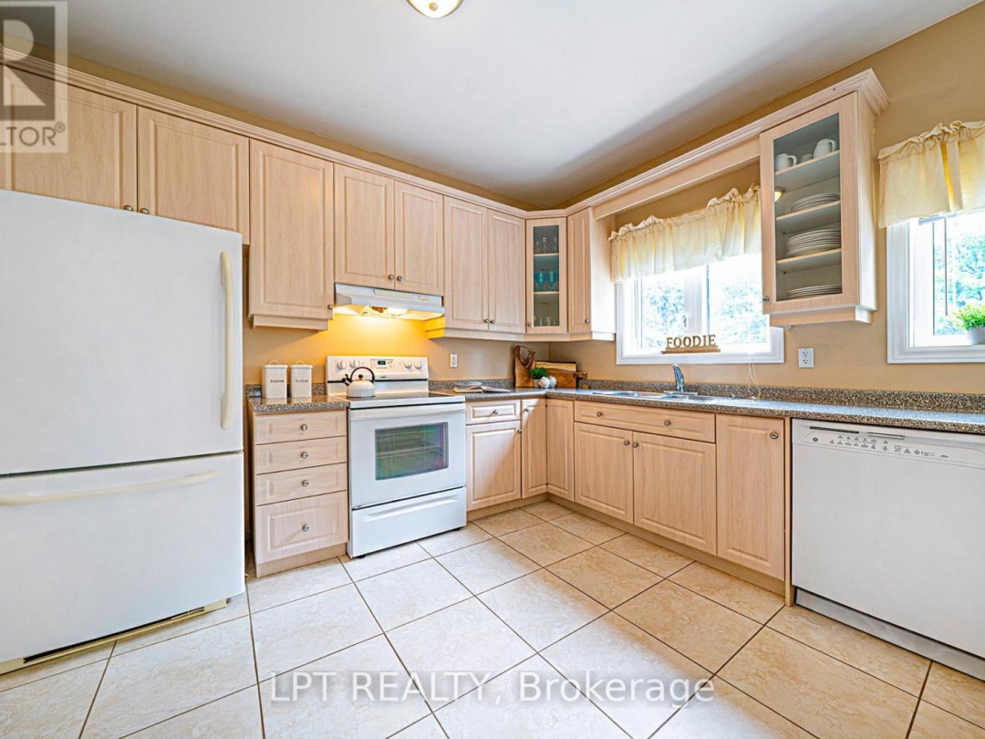 B130 DURHAM REGIONAL 23 ROAD, Brock (Beaverton)
