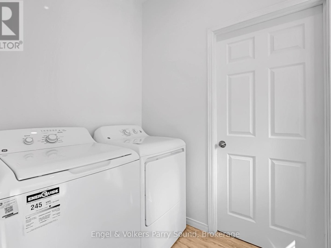 29 QUEEN STREET, Parry Sound