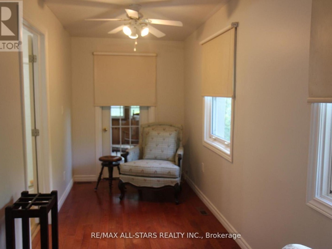 77 BOBCAYGEON ROAD, Minden Hills (Lutterworth)