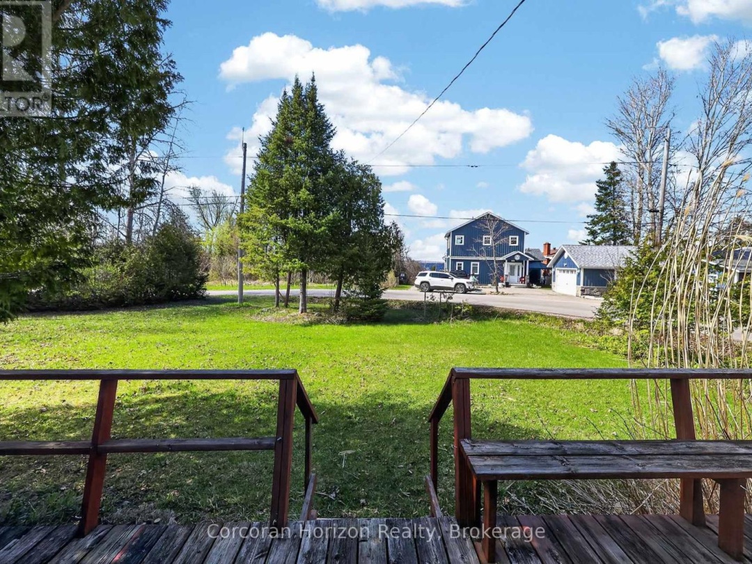 26 WATERSIDE DRIVE, Georgian Bay