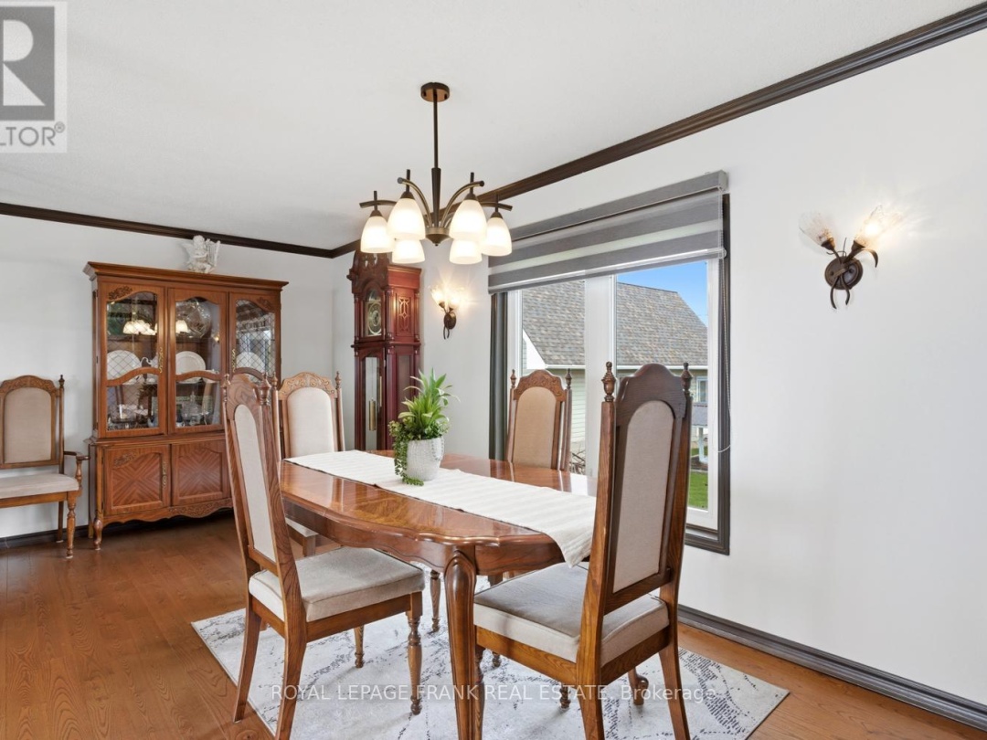 106 STARR BOULEVARD, Lake Scugog