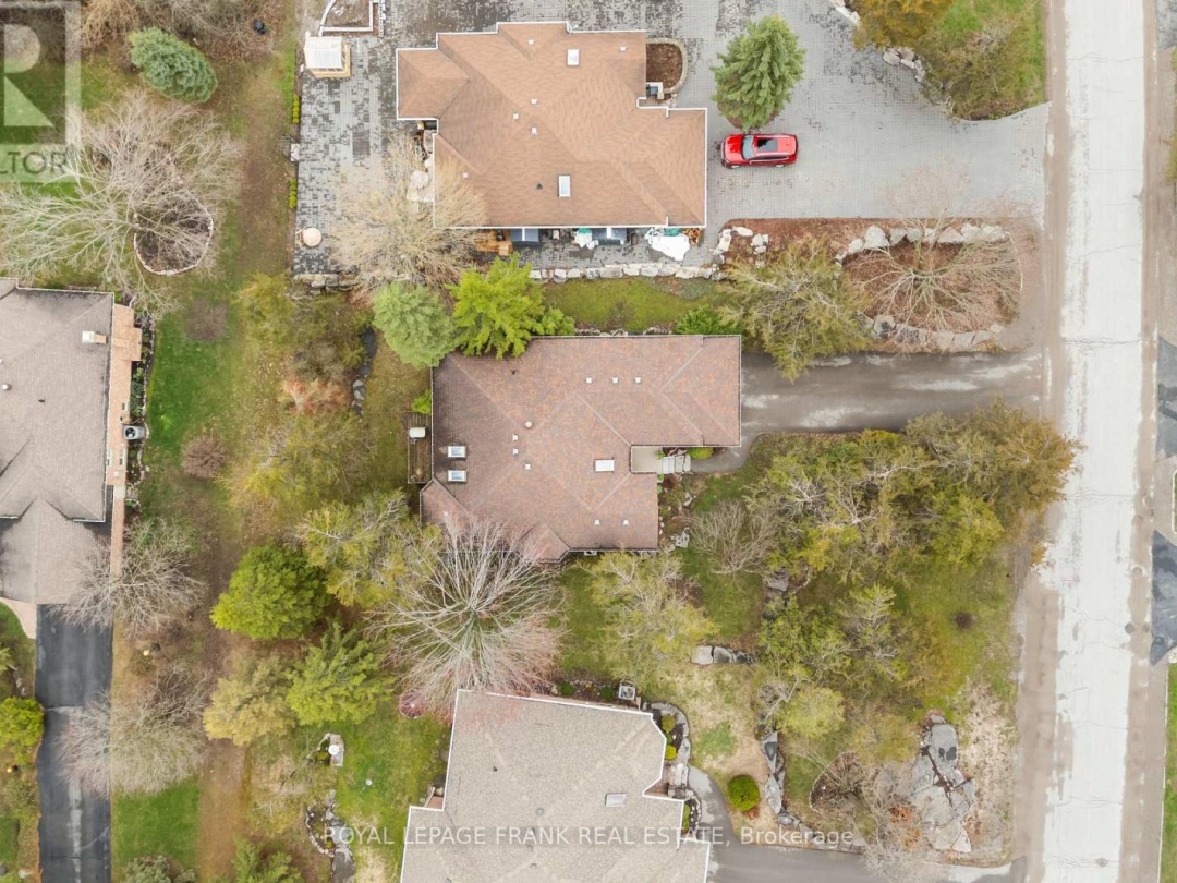 37 ISLAND BAY DRIVE, Kawartha Lakes (Bobcaygeon)