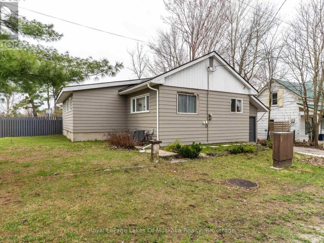 295 BISHOP STREET, Gravenhurst (Muskoka (S))
