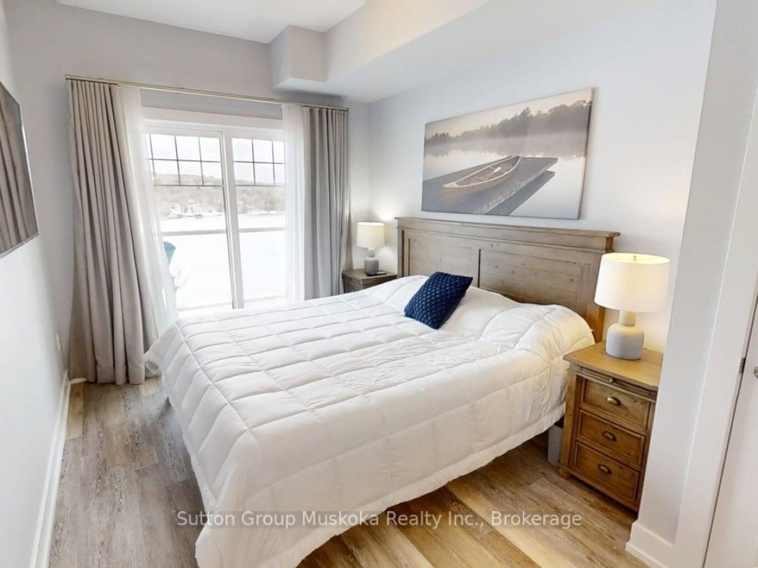 423 - 25 PEN LAKE POINT ROAD, 